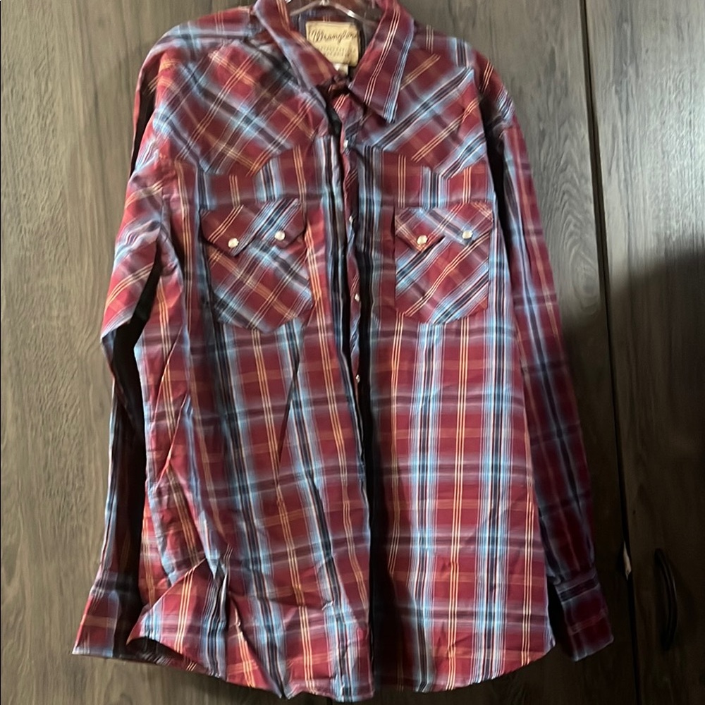 FLASH SALE! Wrangler long sleeve shirt size XXL